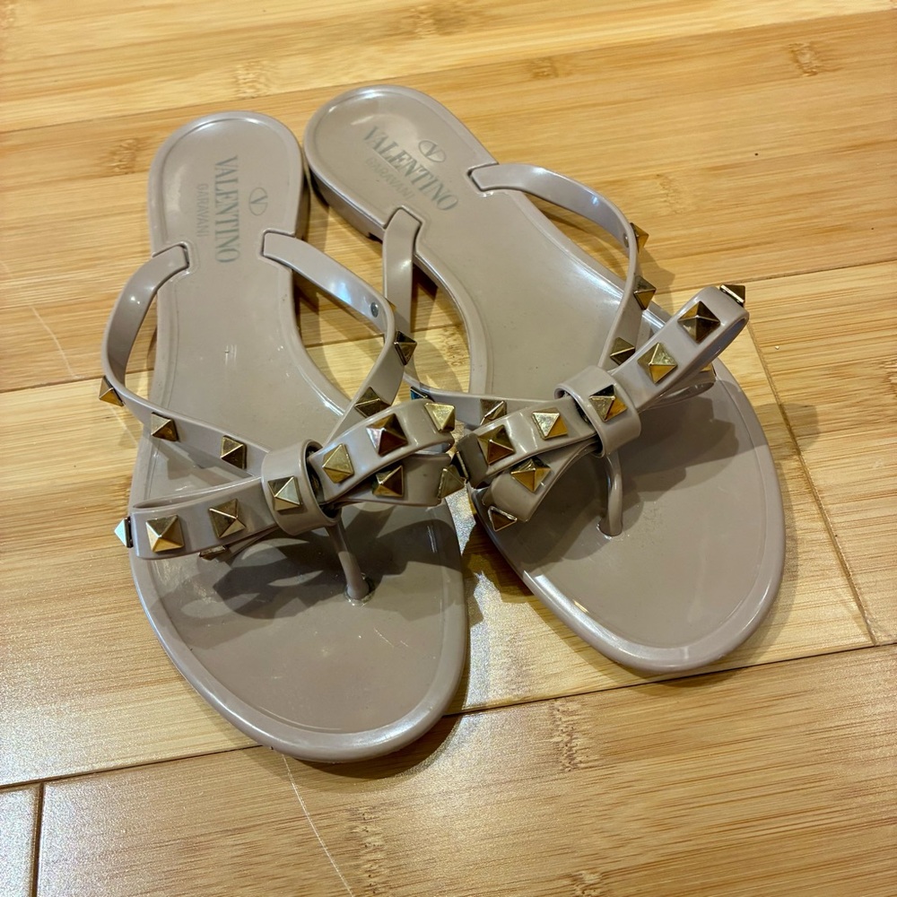 Valentino Women's Taupe Bow Rock Studded Sandals